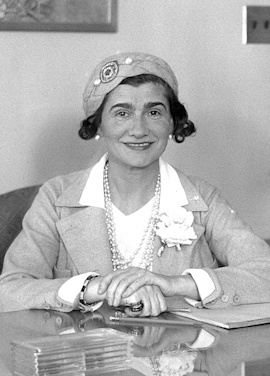 Coco Chanel / Author: Los Angeles Times 03-1931 / CC BY-SA (https://creativecommons.org/licenses/by/4.0/deed.en)