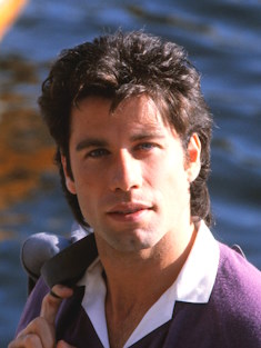 John Travolta  / Author : Towpilot 09-1983 / CC BY-SA (https://creativecommons.org/licenses/by-sa/3.0/deed.en